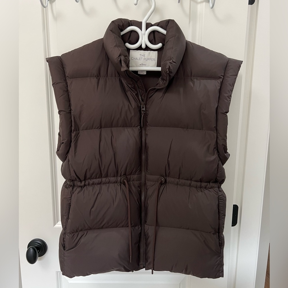 NWOT Aritzia Chalet Puffer Vest